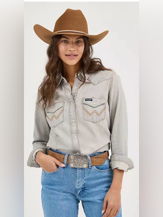 Wrangler Tops - WRANGLER WESTERN SNAP women’s 
WORK DENIM SHIRT gray sz S cowgirl